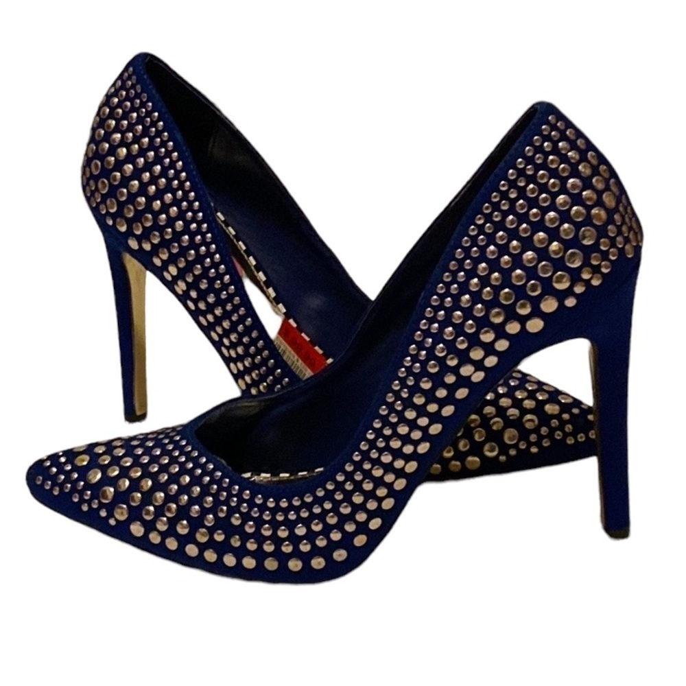 NWT 149.00 Shoes. Betsey Johnson Faawn Blue Heels, Size 8. Read thoroughly. HP